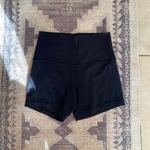lululemon Align High-Rise Short 4"